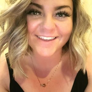 Meet your Posher, Lindsey